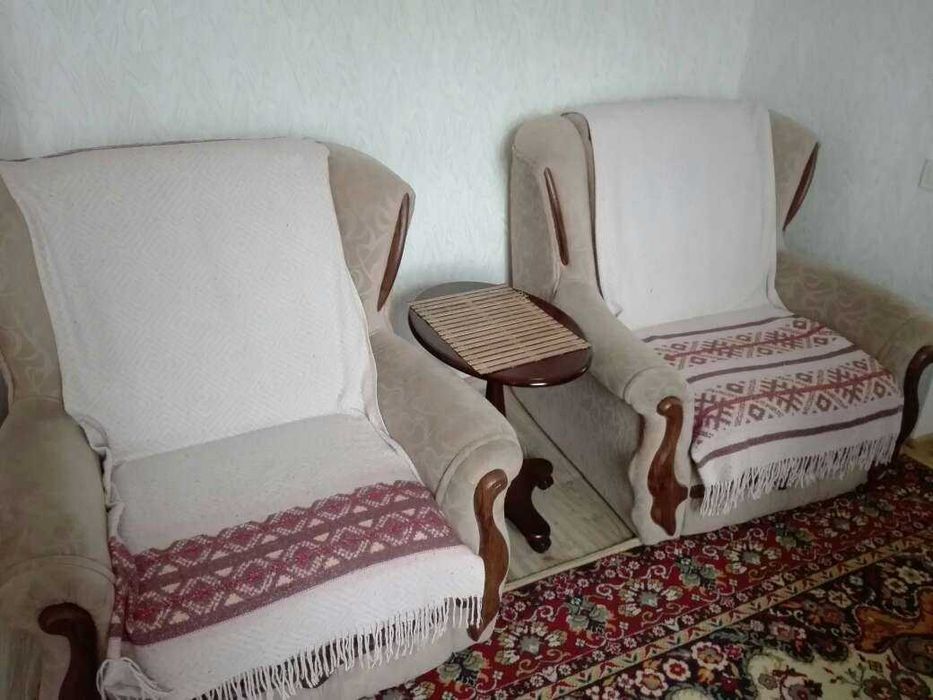 Р-н пр. Лобановського. Місце для 2 авто.