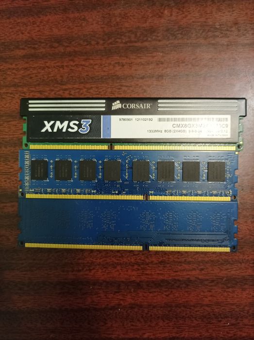 Продаю оперативну пам'ять DDR 3 8GB-2GB