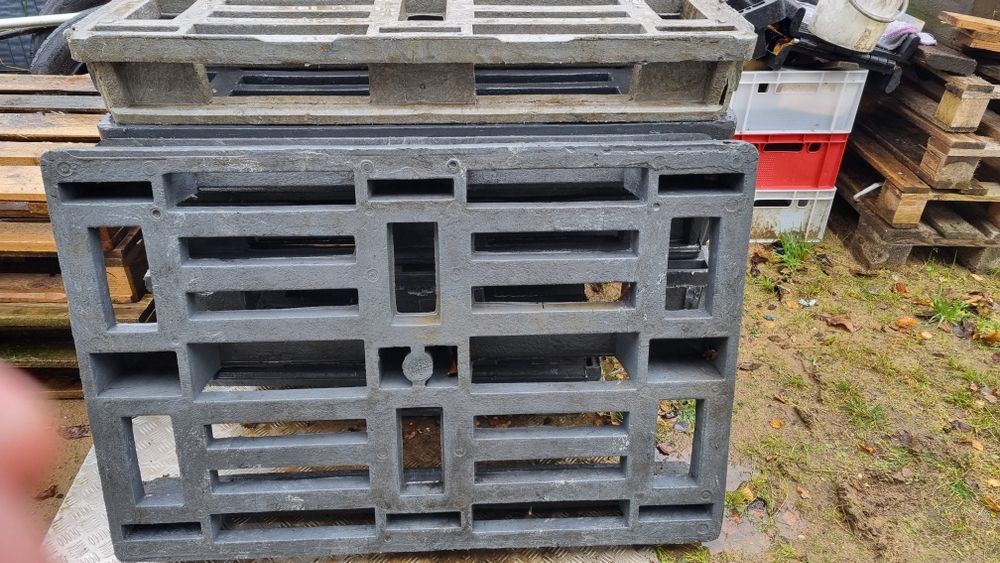 Sprzedam palety 120 x 80 z.tworzywa bardzo mocne
