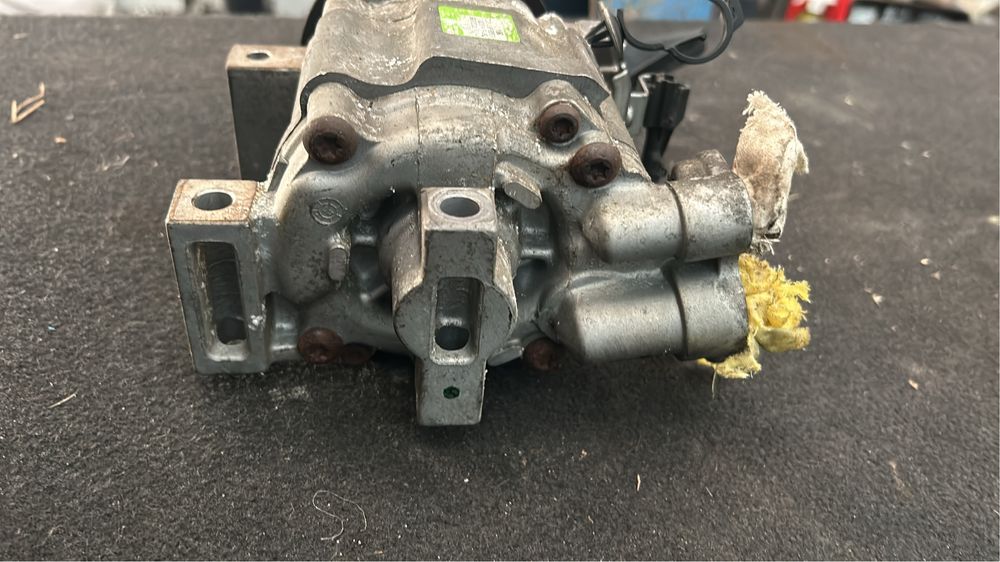 Subaru kod ej204 kompresor klimatyzacji 1 pin