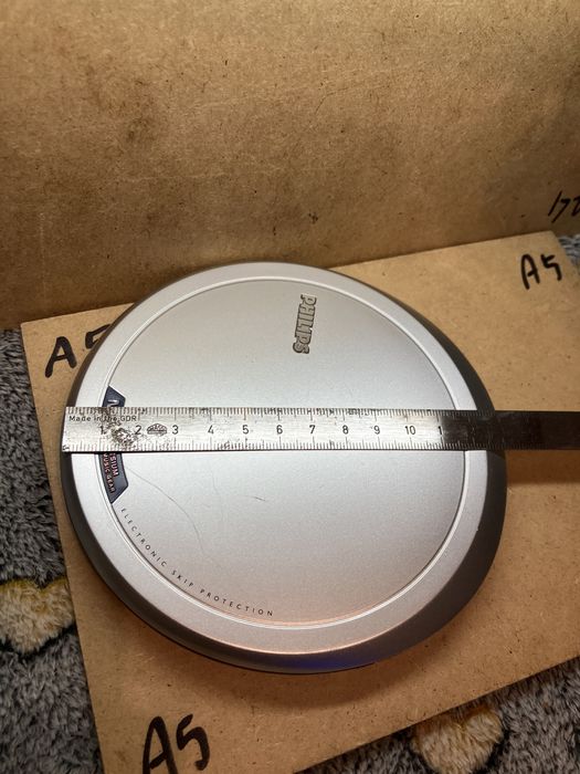 discman Philips AX7201 Super Slim z AY3380 battery case