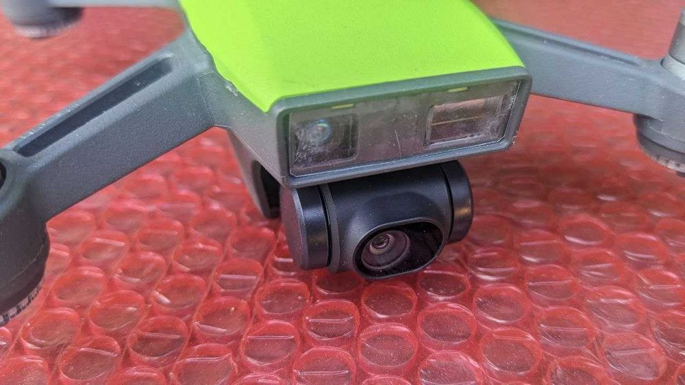 Квадрокоптер DJI Spark + пульт керування (вживаний)