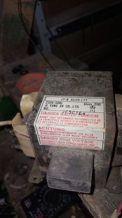 Transformator z kondensatorem