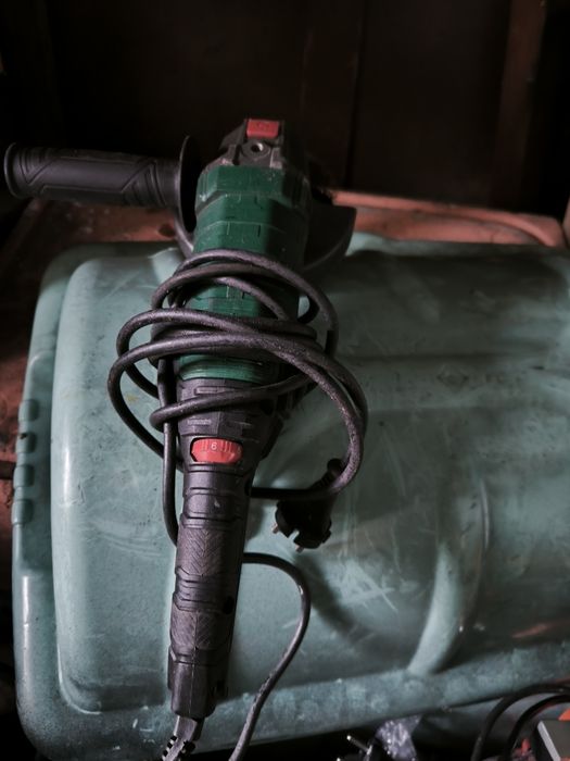 Rebarbadora, pistola de pregos/agrafos e plaina