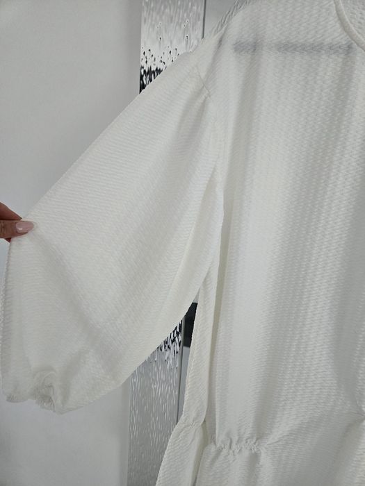 Sukienka tunika oversize Asos 38 40 biala bufki asymetryczna