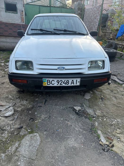 Продам авто (форд)