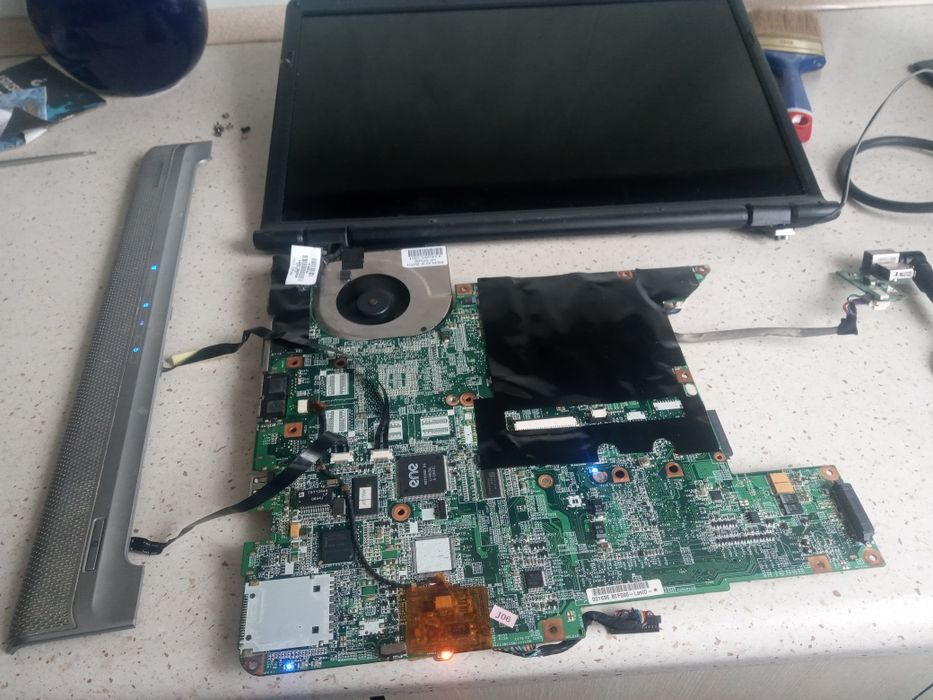 Uszkodzony Komputer laptop hp dv6000