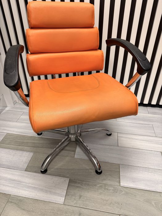 Крісло перукарське