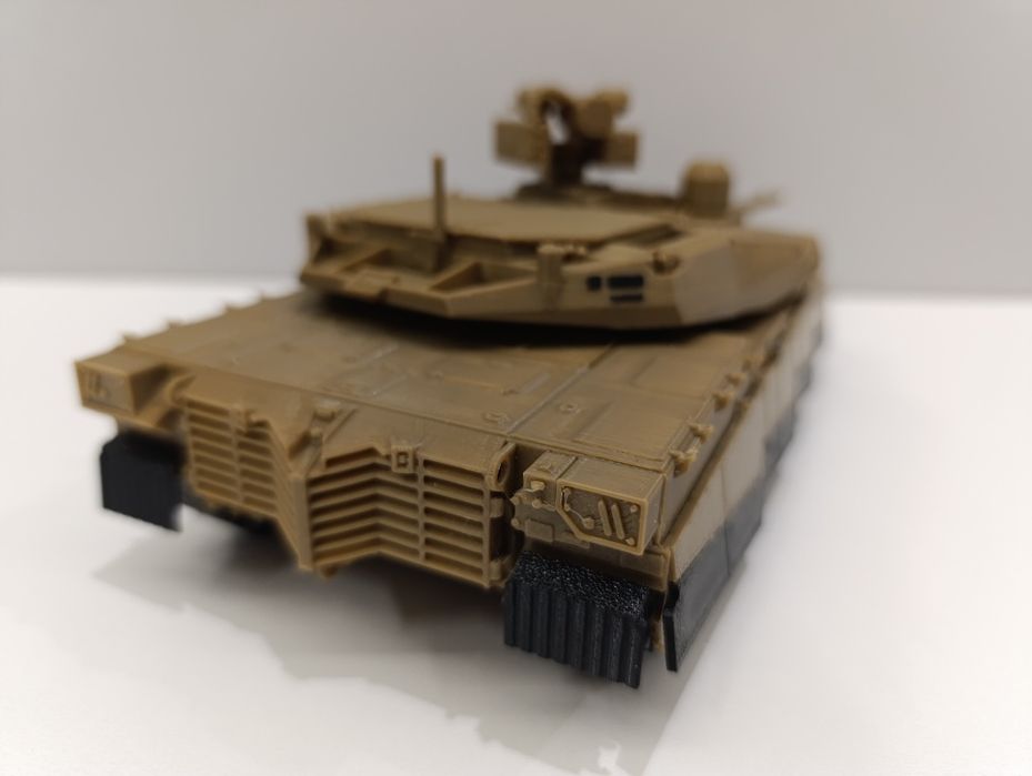 Модель танку Abrams X 1:35