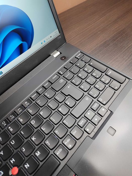 LAPTOP | ThinkPad T15p Gen2 | i7-11800H | GTX 1650 | 32GB 512SSD Win11