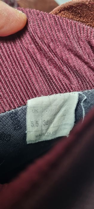 Salomon 39 2/3.   .