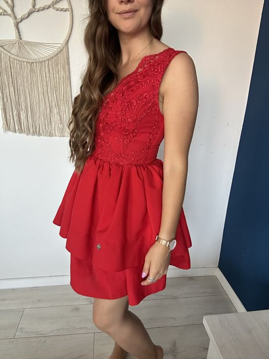 Czerwona elegancka sukienka S 36