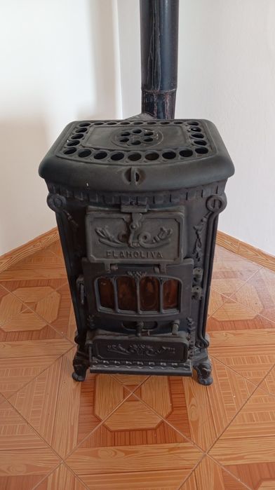 Salamandra Antiga Flamoliva em Ferro Fundido – Excelente Estado