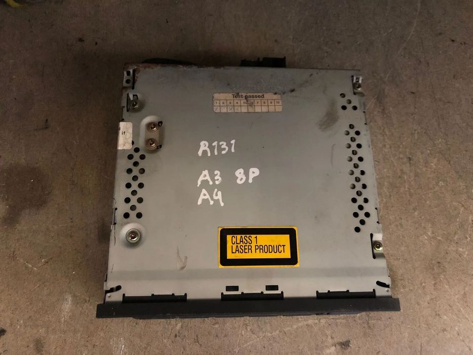 AUDI A3 8P A4 B6 LEITOR CDS RADIO - R131
