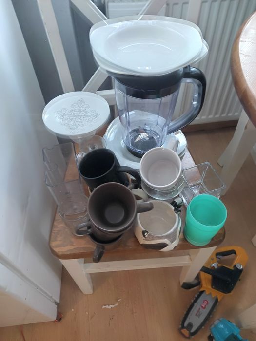 Za darmo szklanki kubki talerze kielich inne rzeczy jak najbardziej