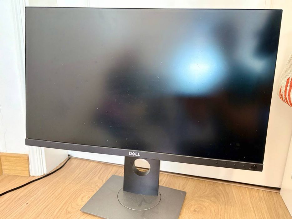 Monitor Dell P2418D 23.8” LED IPS UltraHD Excellenteestado
