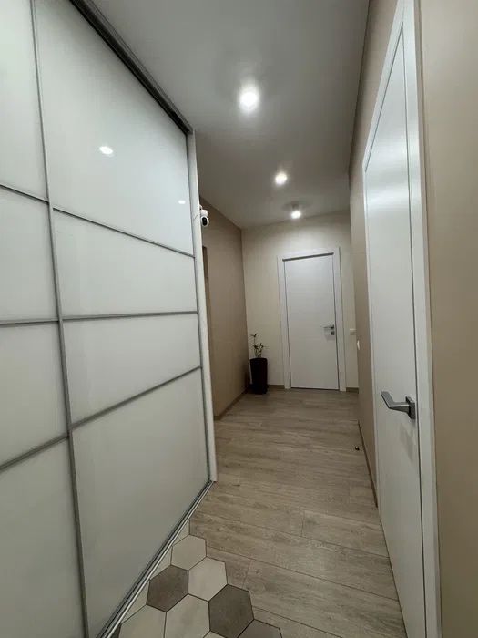 Сдам 4 ком квартиру ЖК Семейный Дафи газовое отопление