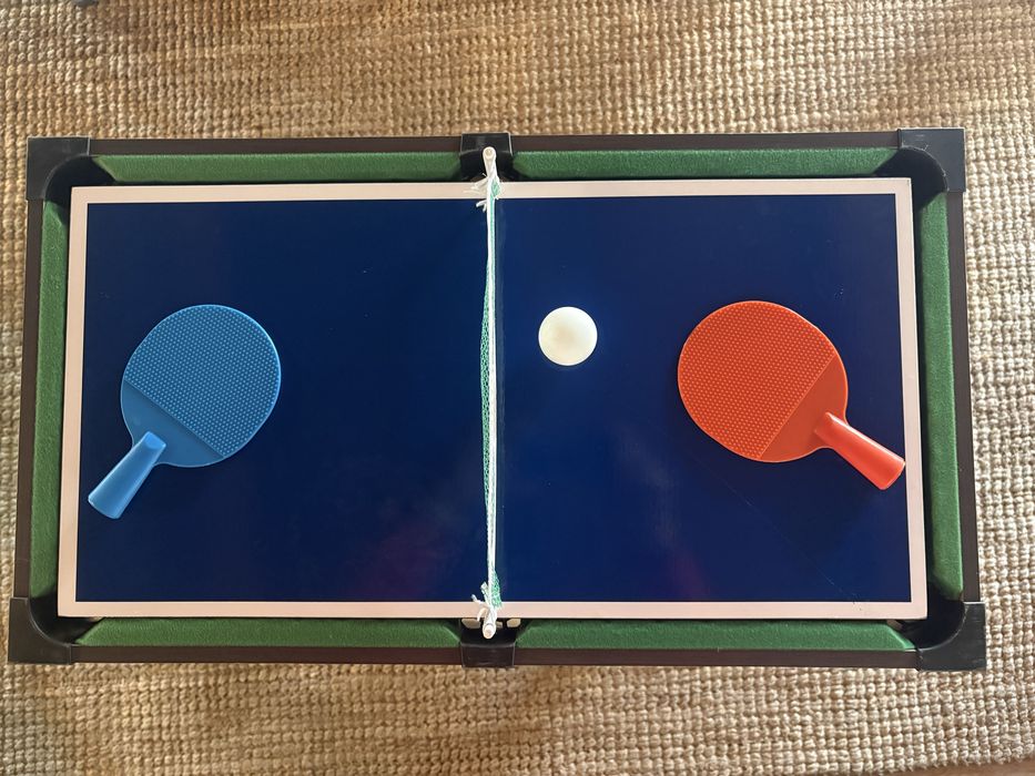 Mesa de jogos para criança (4 em 1)
