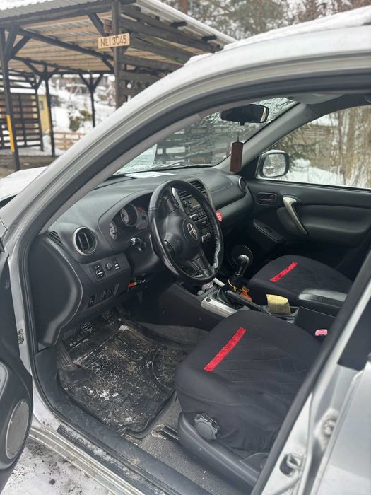 Toyota Rav4 2005. 2.0 D4d