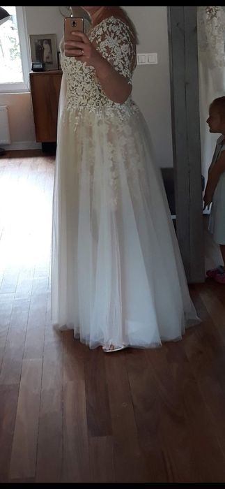 Piękna suknia ślubna Justyna Kodym 44-46