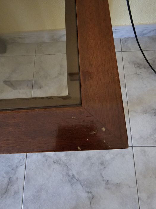 Mesa de apoio com vidro