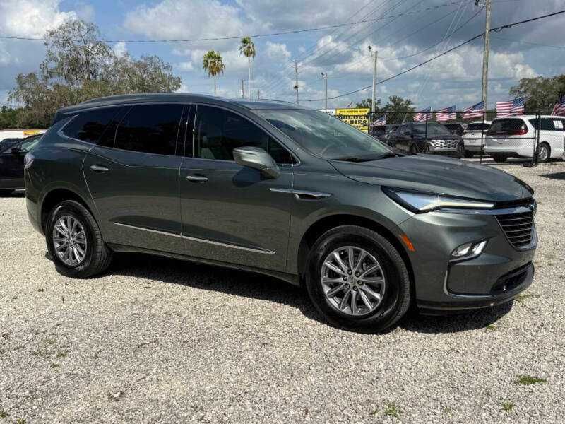 2023 Buick Enclave Essence
