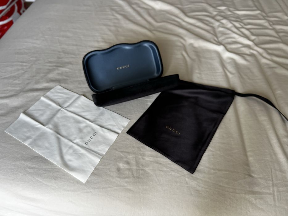 Caixa de Óculos de Veludo - Gucci