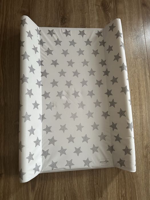 Przewijak niemowlecy