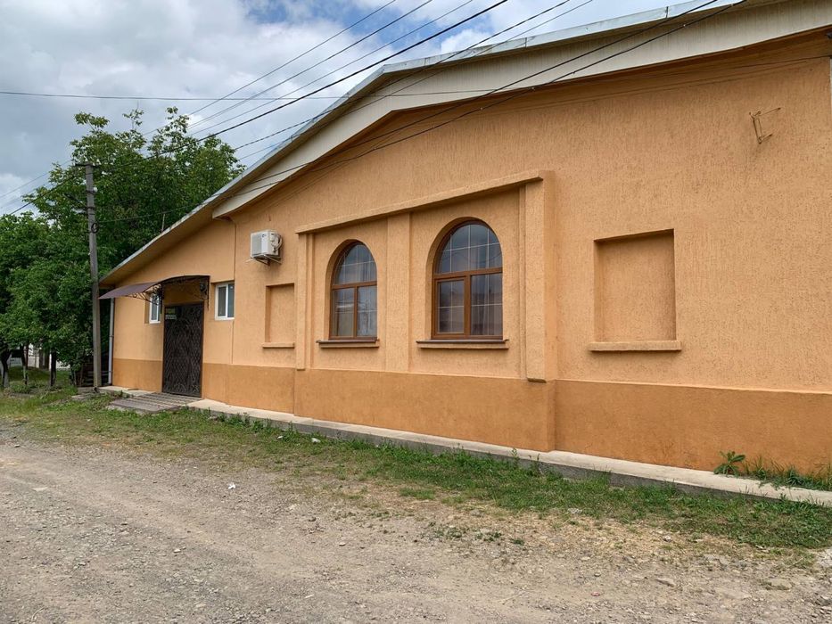 Продам приміщення під бізнес