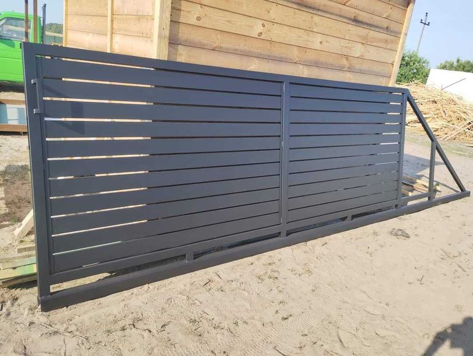 Brama przesuwna 4m PALISADOWA