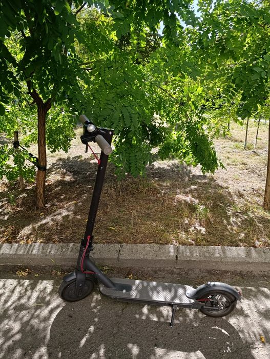 Самокат Xiaomi mi electric scooter m365