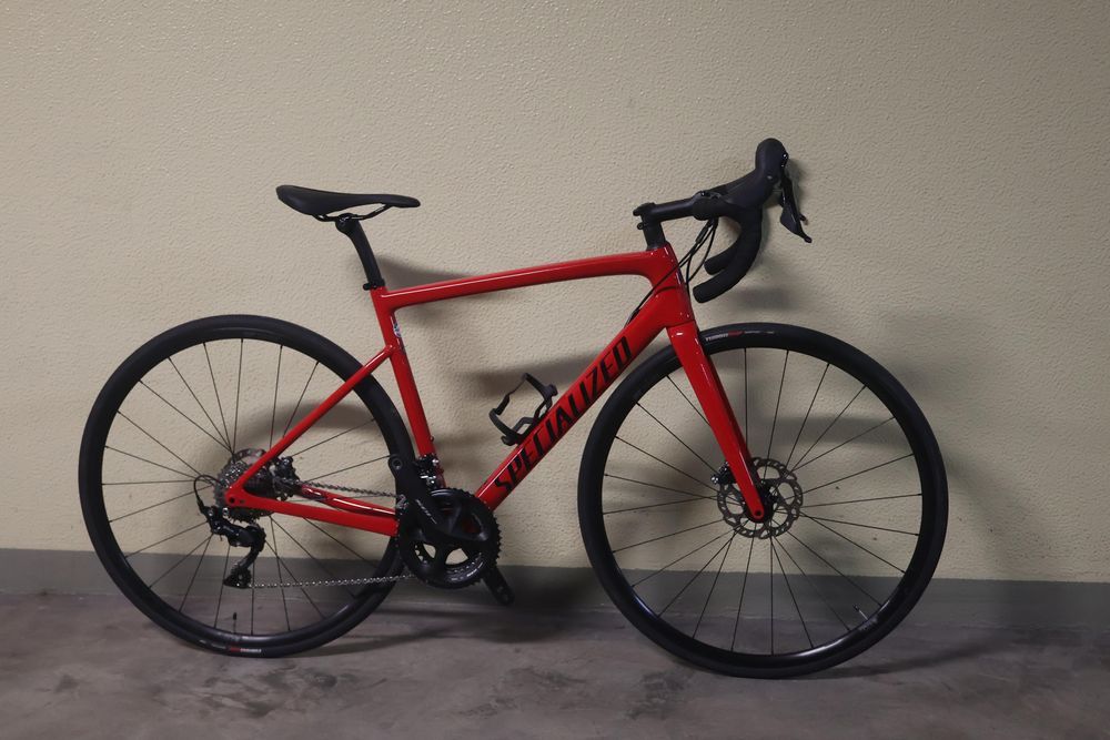 Bicicleta estrada carbono Specialized tarmac SL6 2022 shimano 105