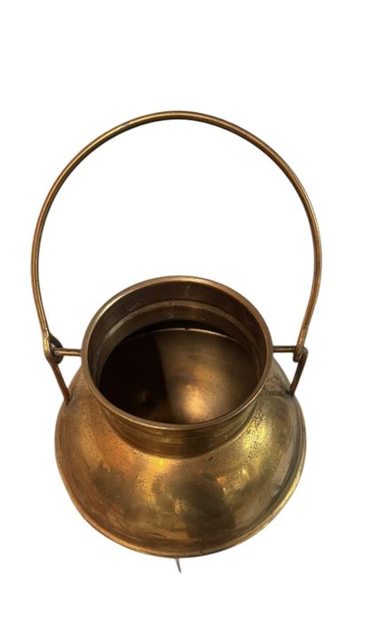 Panela de Três Pés em Cobre