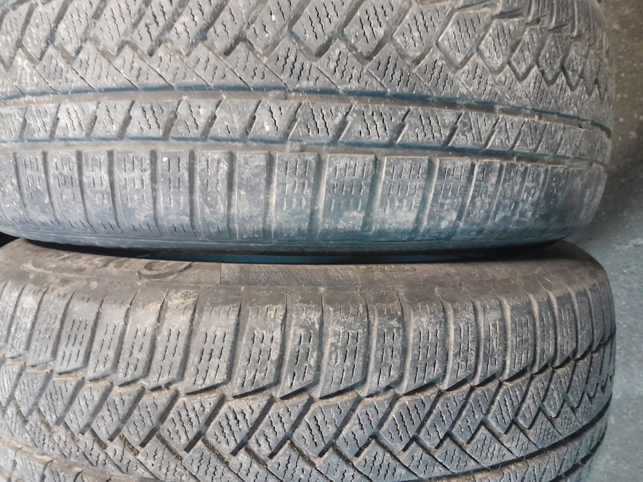 Opony zimowe 235 55 R19