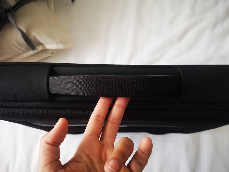 Vendo mala de computador portátil Samsonite preta nova