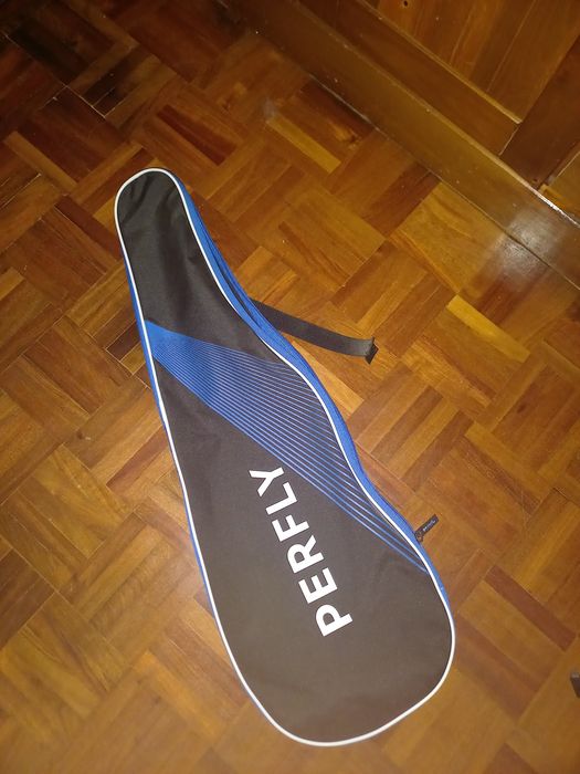 Raquete de badminton