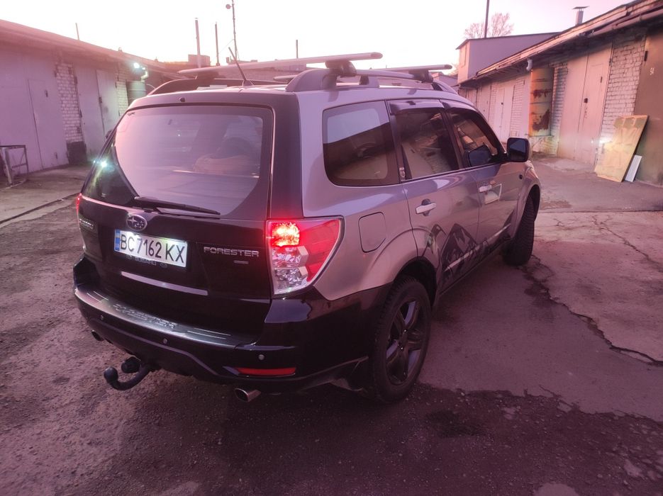 Субару Форестер SH 2.5