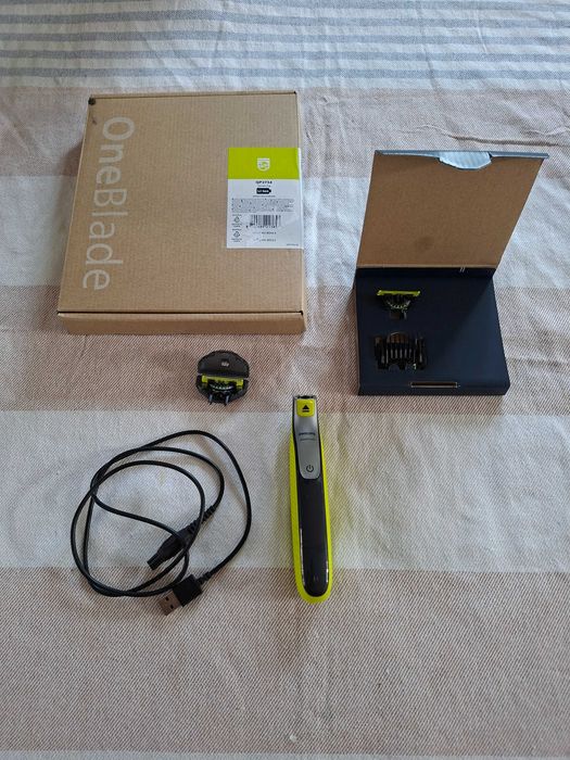 Trymer oneblade philips QP2734