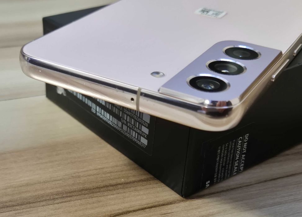 Samsung  Galaxy S22+