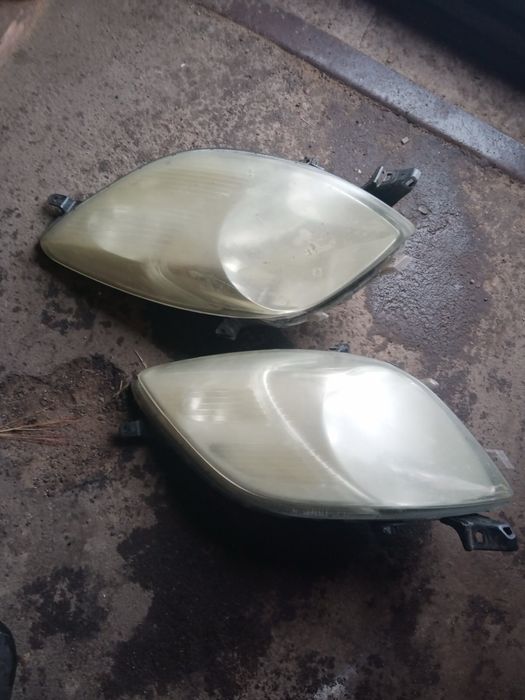 Продам іари тойота яріс