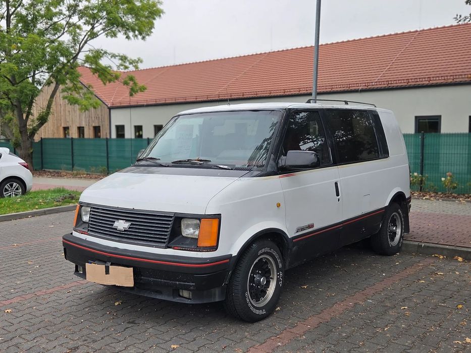 Chevrolet Astro