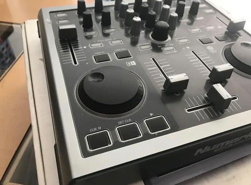 Numark Total Control DJ