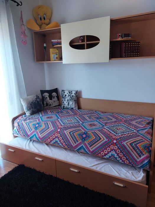 Quarto/escritório,composto por 6 peças