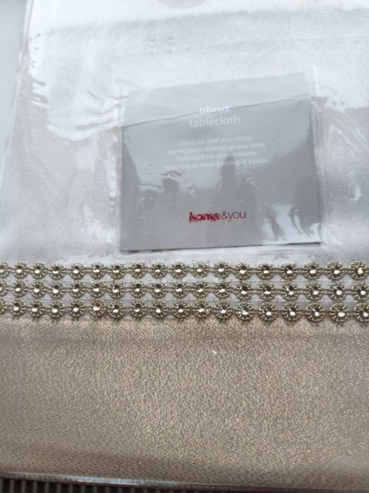 Шикарная, праздничная скатерть, на любое торжество!Польша.