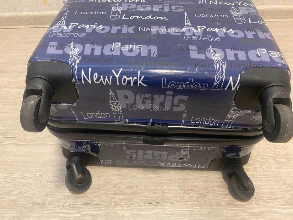 Чемодан, валіза б/у