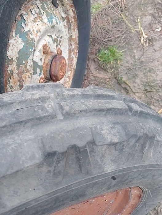 Koła koło przód 18 cali ursus 4011 nie 330 c360