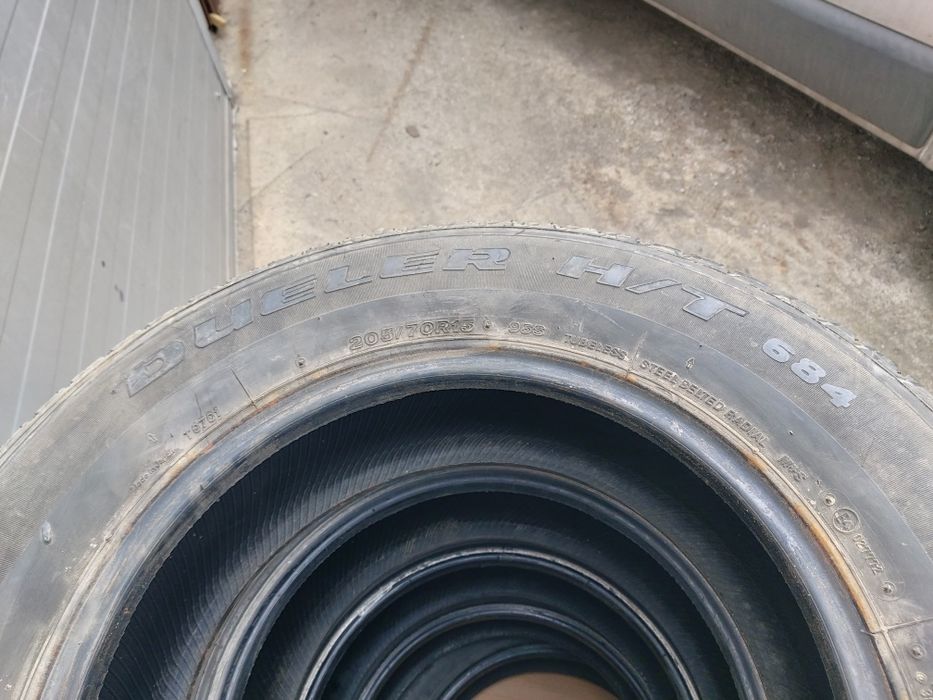 Bridgestone Dueler h/t 684 205/70R15