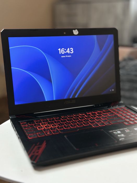 Ноутбук ASUS  TUF GAMING FX 504,