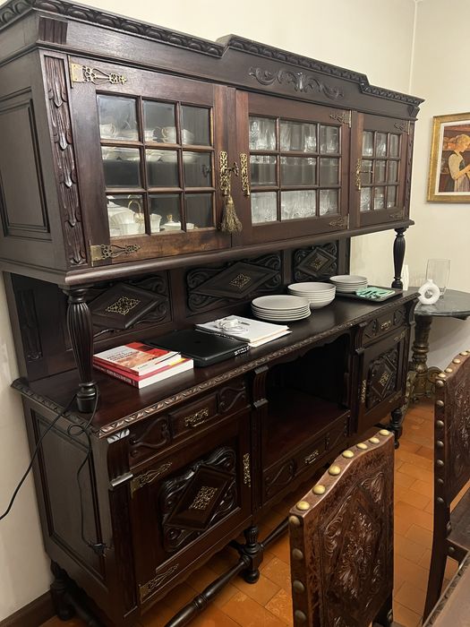 Armarios de alta qualidade sem arranhoes, como novos.