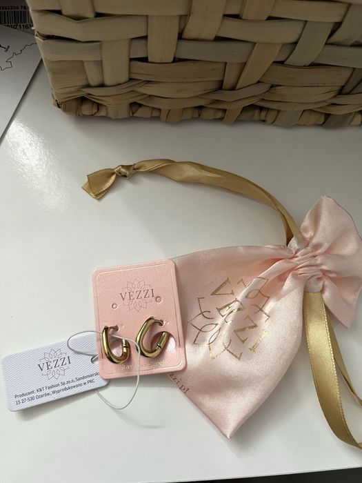 Złote kolczyki vezzi